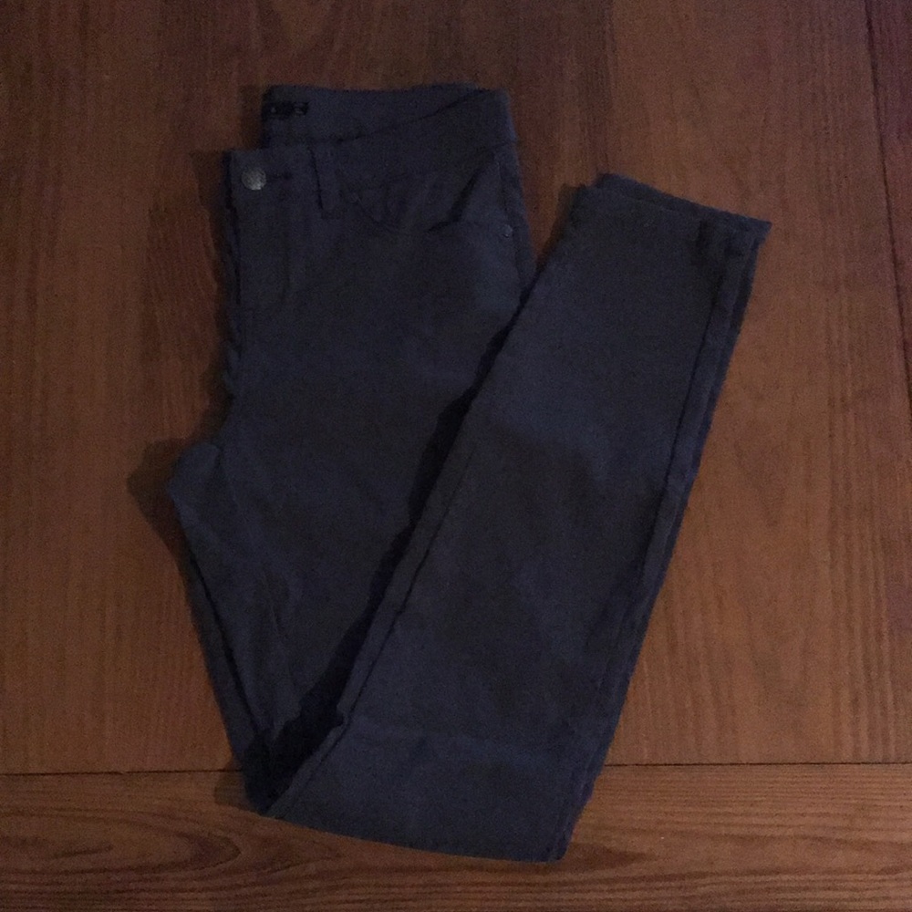 Prana Briann Pant